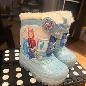 Toddler Frozen Blue Snow Boots size 7